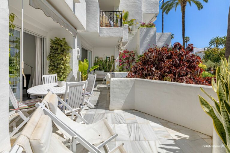 b2d9a91a76eb5ee46b130d8b8a8d5f27 - 2