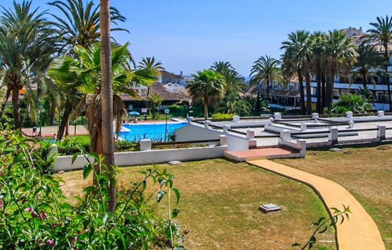 b3075cd04426d34d98044e0f14b75d32 - 14