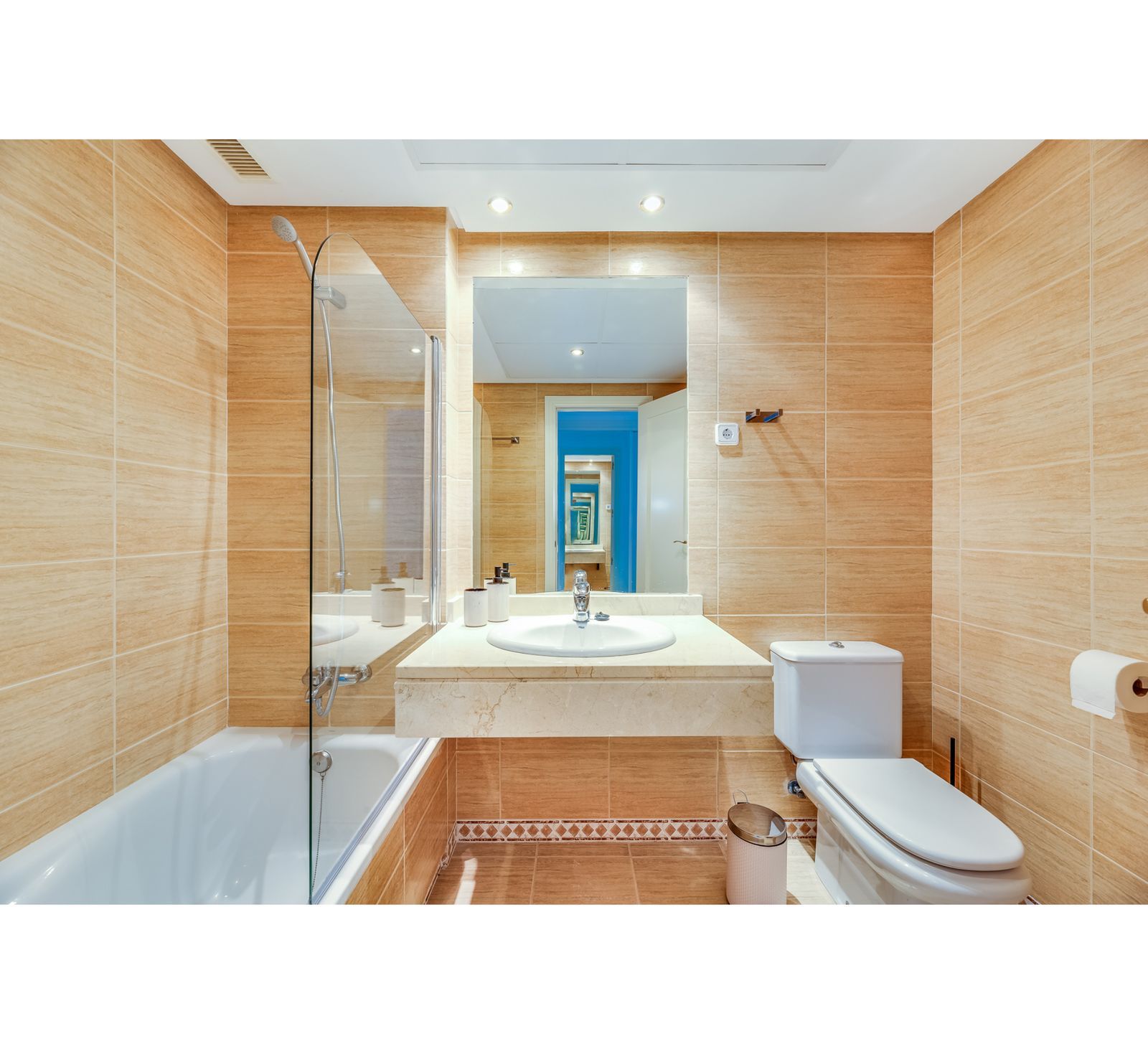 b3c3a833e1c8542d063130826187f1e4 - 12