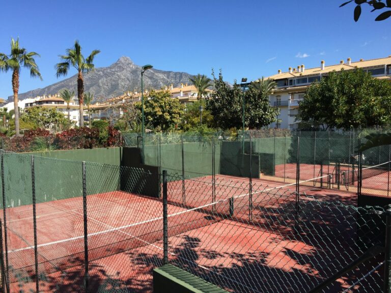 b3c3a833e1c8542d063130826187f1e4 - 14