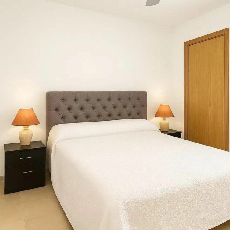 b479d7514d9fb16ff11bd96de0ee98cf - 11