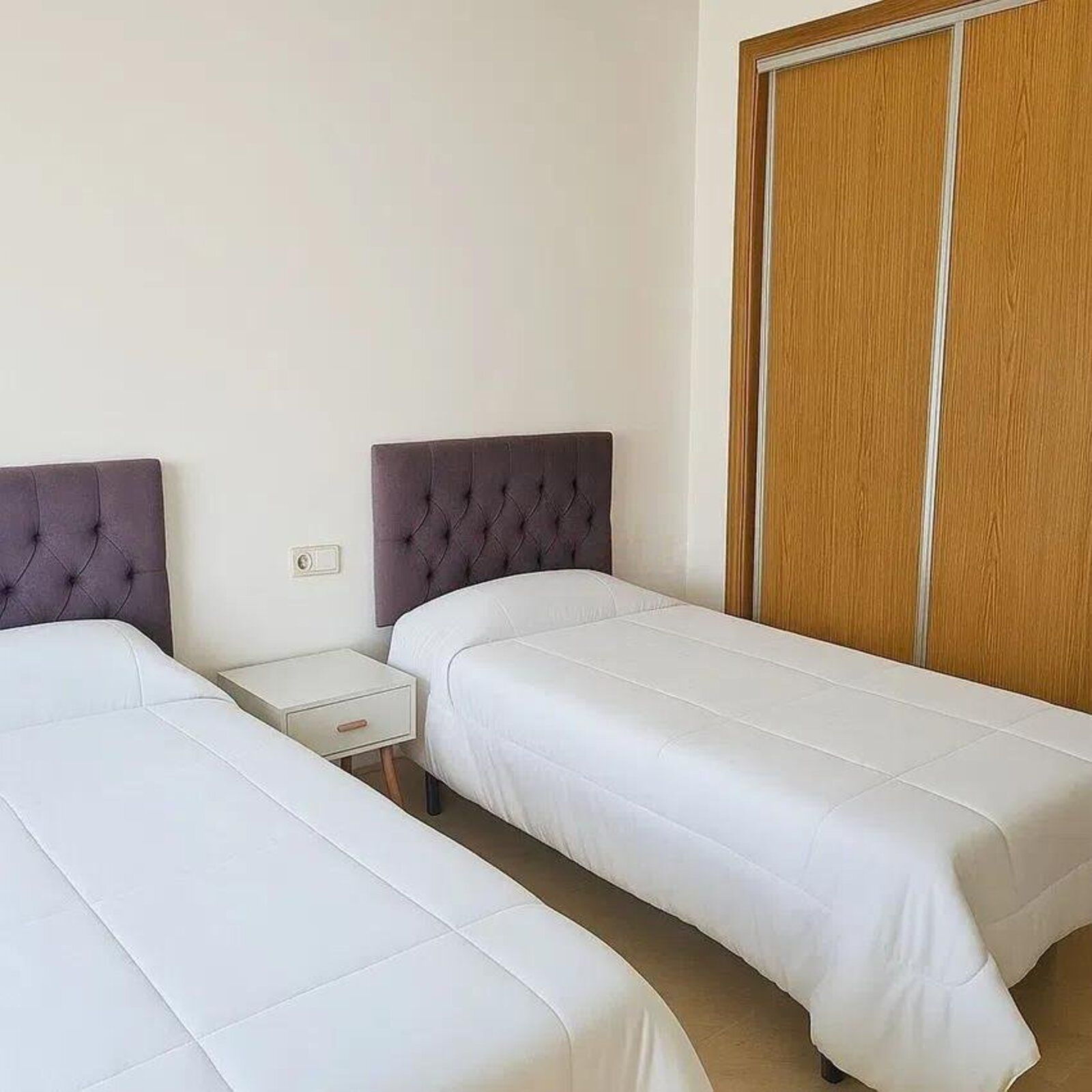 b479d7514d9fb16ff11bd96de0ee98cf - 14