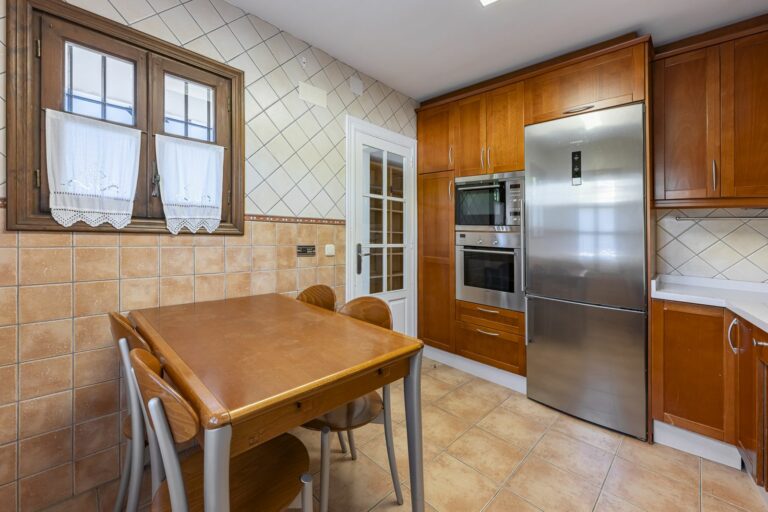 b48d547a07fb53fc868eafb0ddc47bf5 - 11