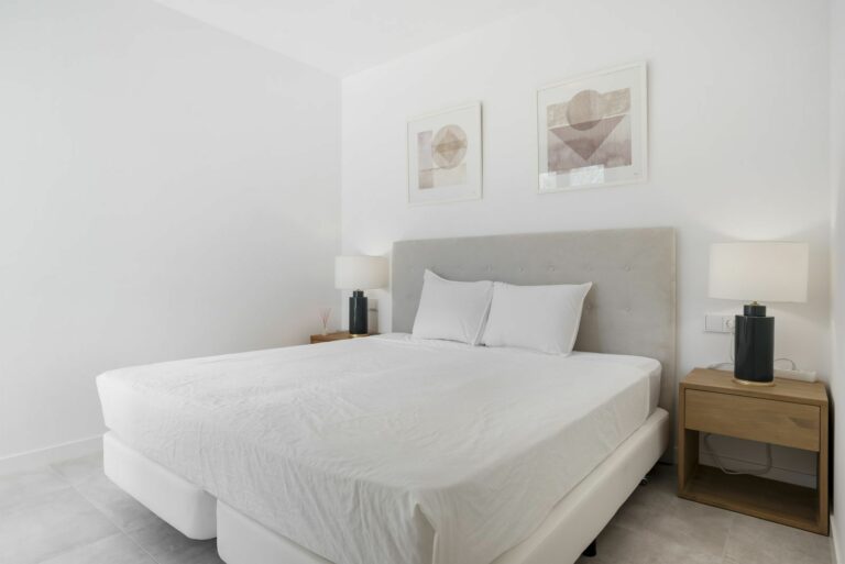 b495dd00644ee227bd6b43da77f8956a - 14