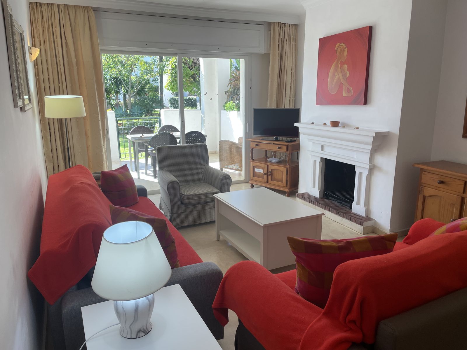 b82704c55e6ce16dc5d6f8396321d0ef - 4