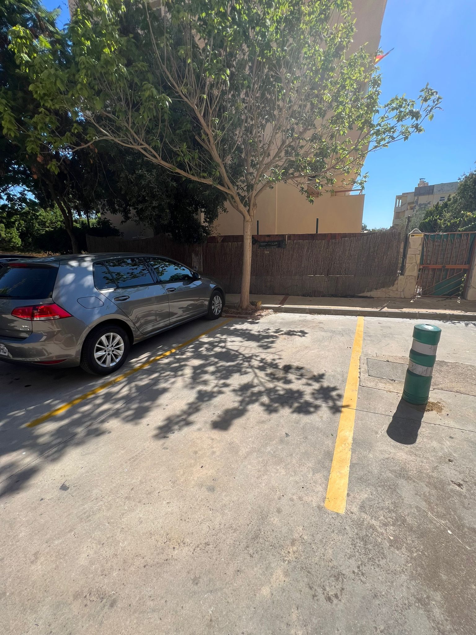 b896ac9f25b14ea6e59150239a58a1c4 - 11