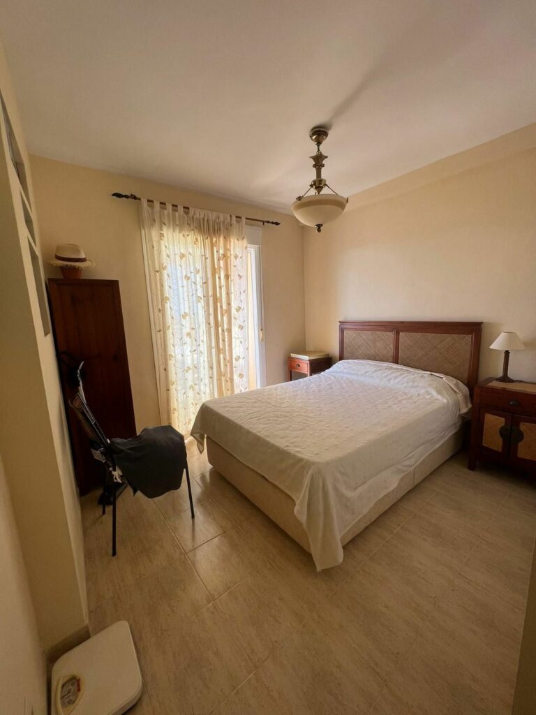 b896ac9f25b14ea6e59150239a58a1c4 - 6