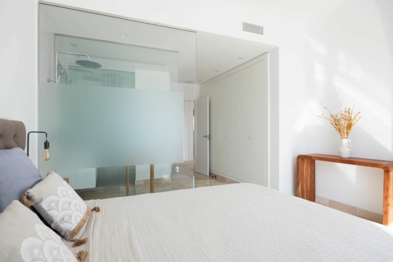 b8a075708a9ea07f570fc34a8c9be2bd - 13