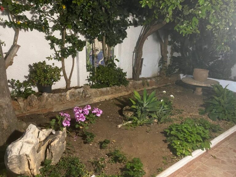 b93c4cd5a9b4f0b146ef4bc9d33b60b5 - 5