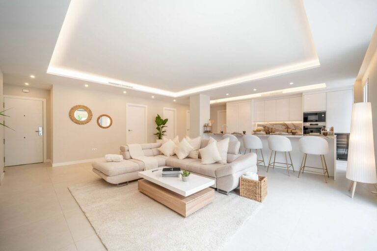 b98138ef80932be4a8f3c30a1c3827c1 - 12