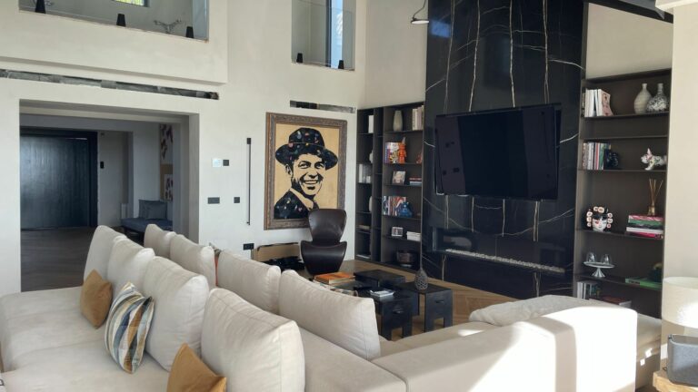 b9b22a974e27fb2d4a4064627c1de79e - 10