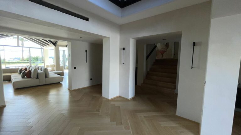 b9b22a974e27fb2d4a4064627c1de79e - 3