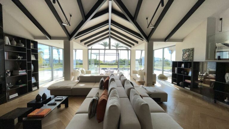 b9b22a974e27fb2d4a4064627c1de79e - 6