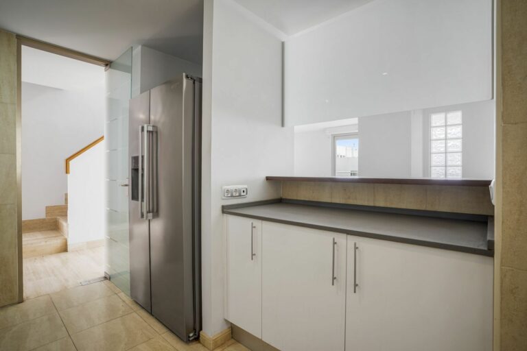 ba4b63d4b8d9327feee68463a26e6e90 - 7