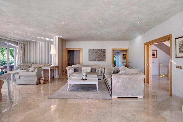 baa75acab9e889c3fa69167e8a5fca43 - 9