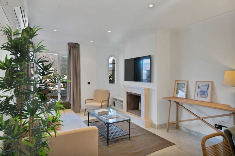 bb5f3747cbcebc29bc4353e43be6bf22 - 4