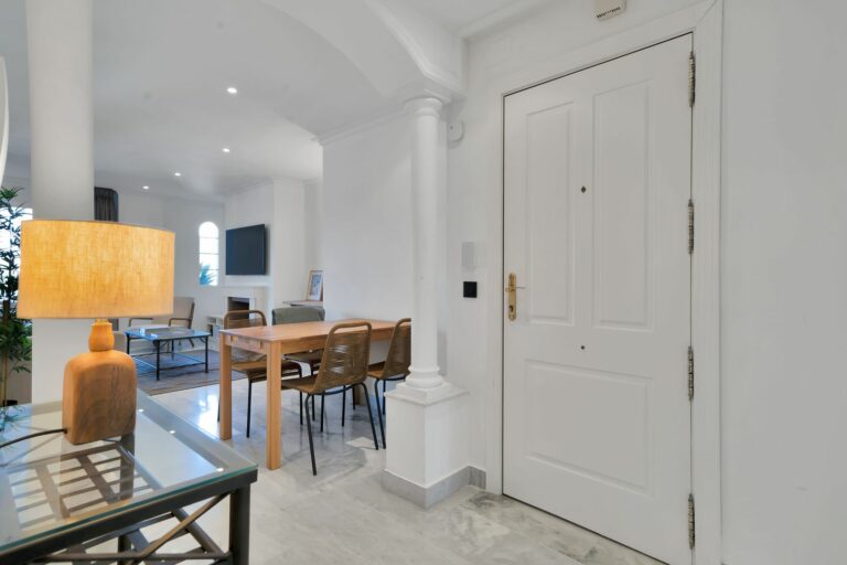 bb5f3747cbcebc29bc4353e43be6bf22 - 9