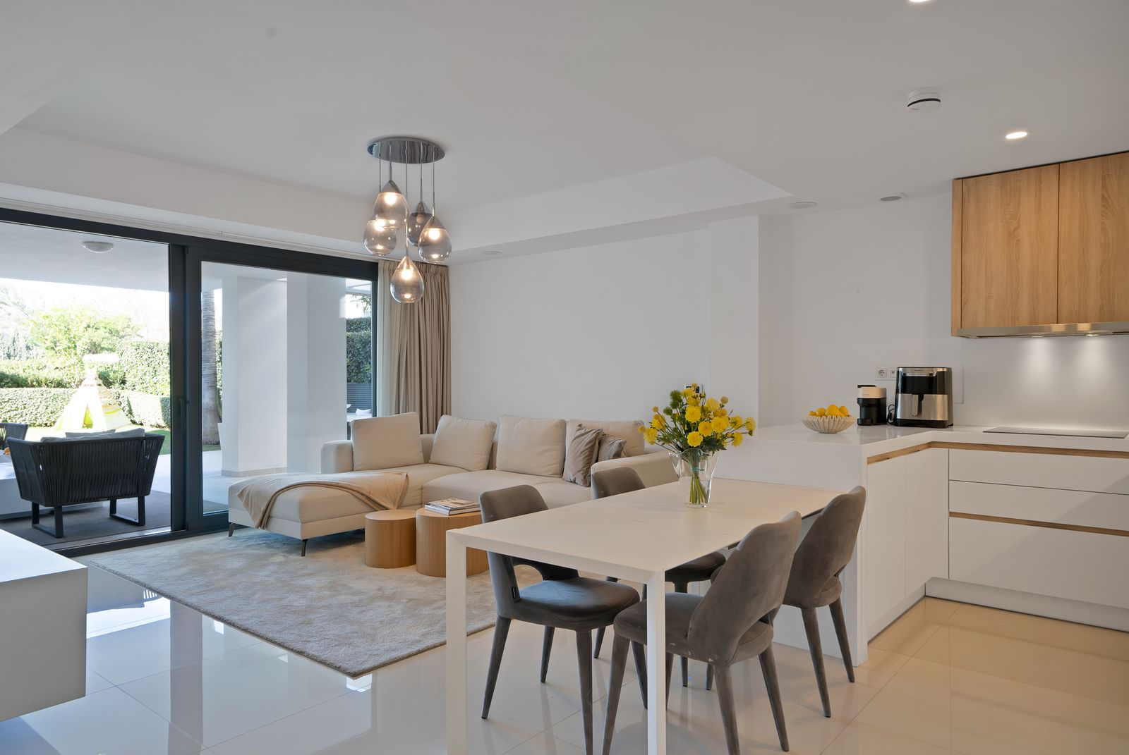 bbaaaaed738d9b725ee53cbc29b672b1 - 12