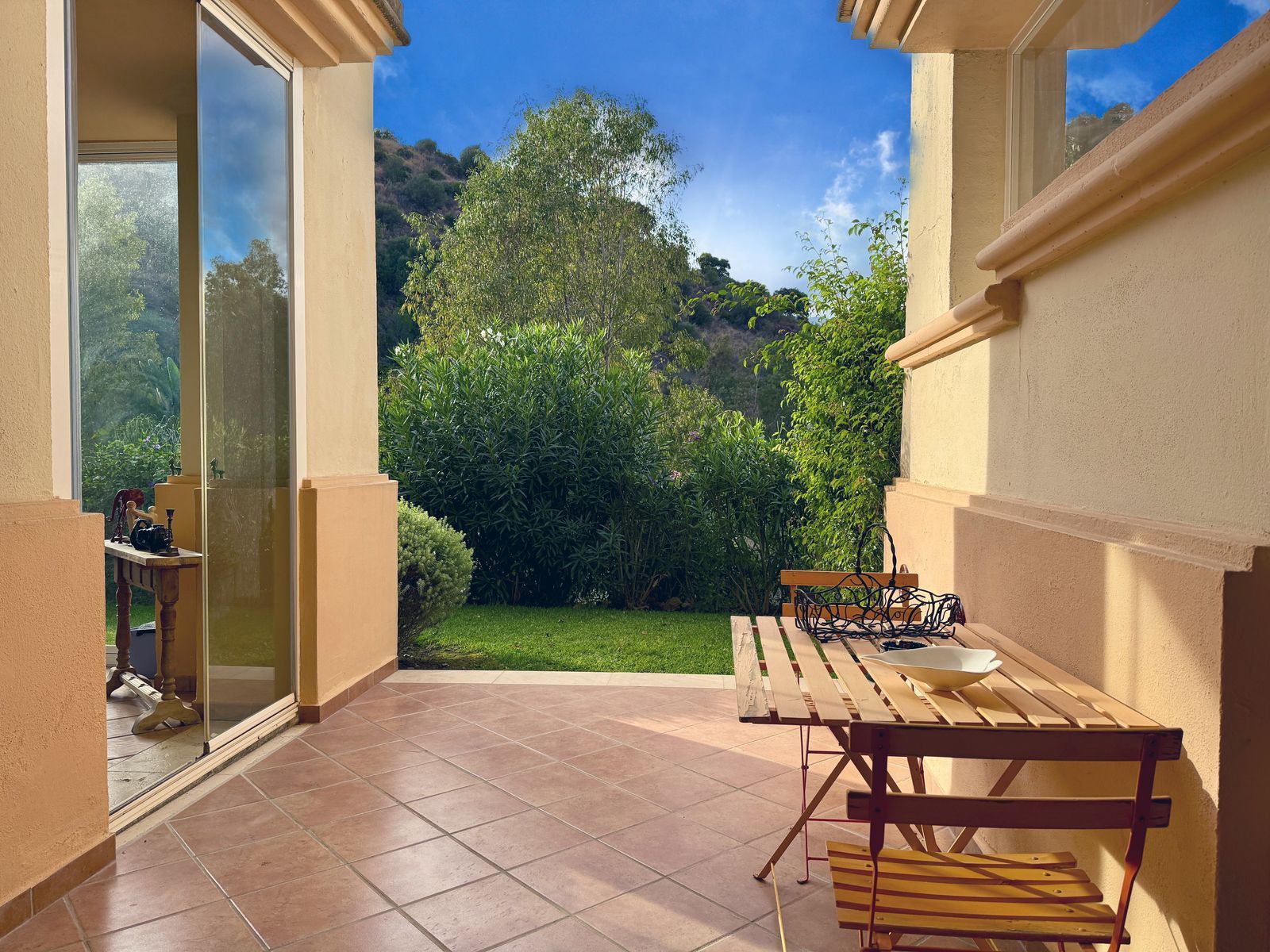 bbae08012f5a5a4249fc256e86c267be - 14