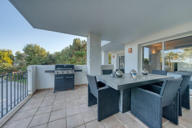 bbb623fb4c7e5828913dfd2ba64e307b - 11