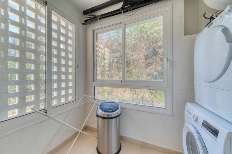 bbb623fb4c7e5828913dfd2ba64e307b - 13