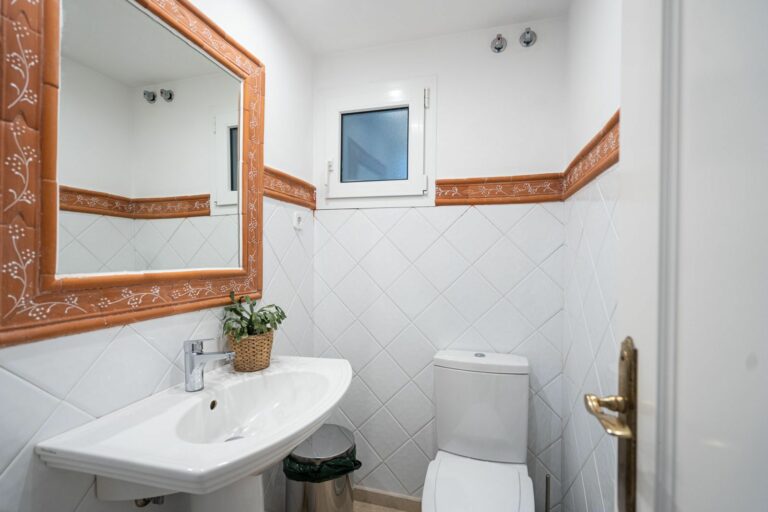 bbc17059b3056b85fe937b04a8a195fc - 12