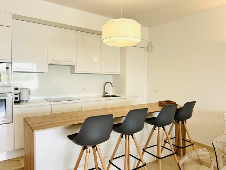 bbc17059b3056b85fe937b04a8a195fc - 6