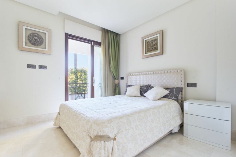 bc11d156d441d4727e27007915e43189 - 13