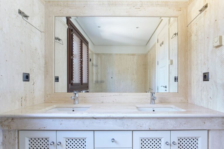 bc11d156d441d4727e27007915e43189 - 15