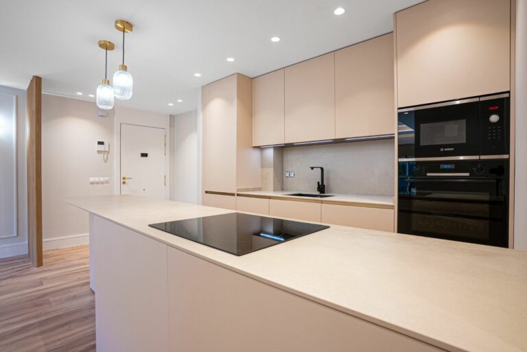 bdda2095010fe29e2d285097fac72696 - 4