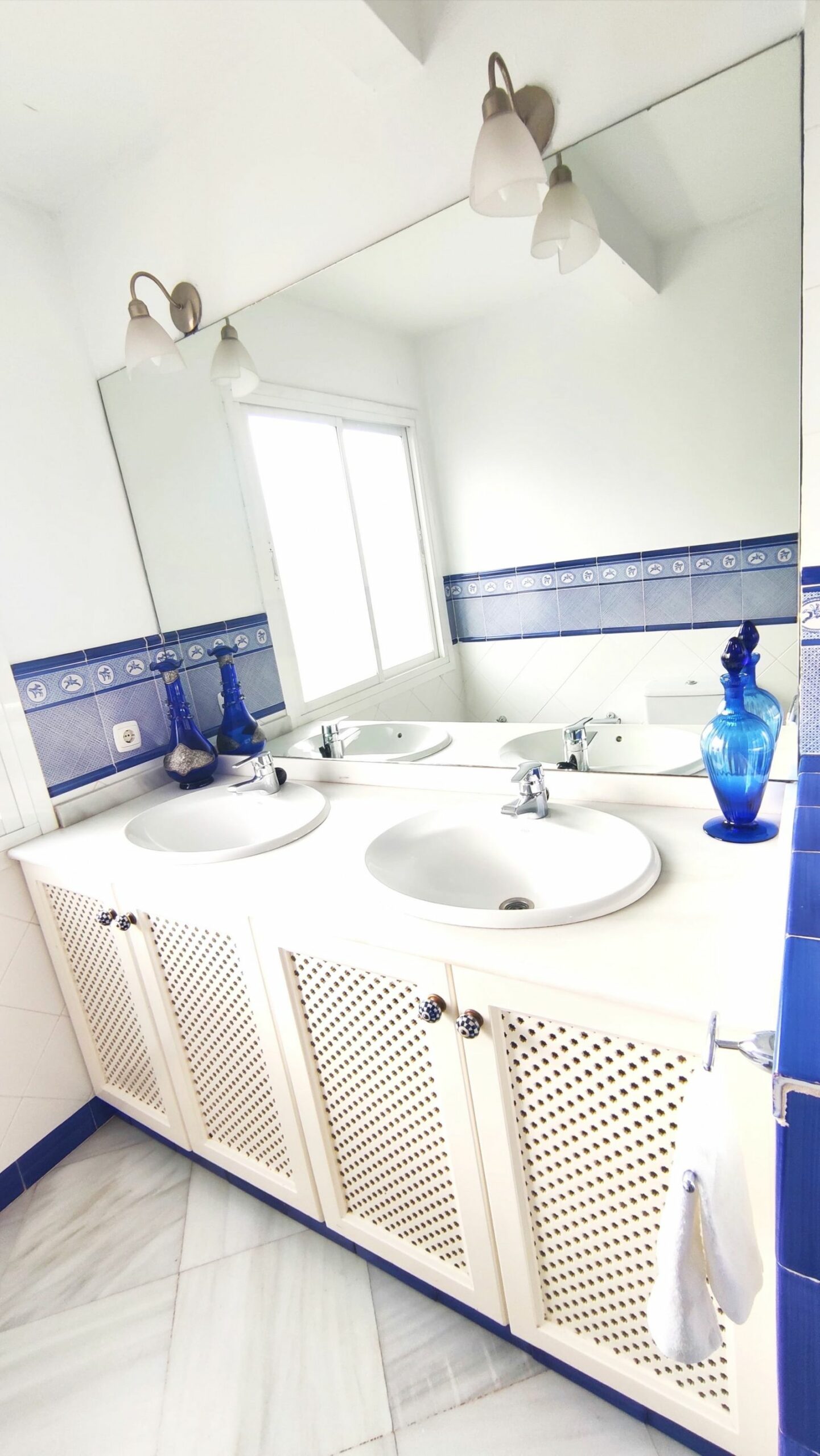 be27a48efbad44a56acd554cd38f6a40 - 7