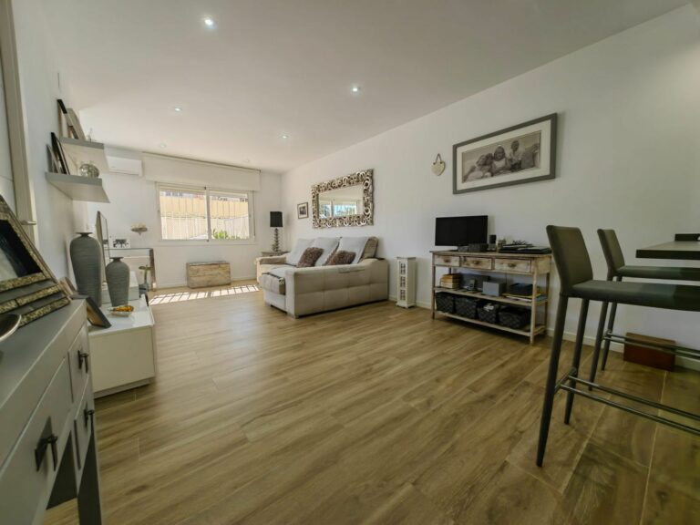 c06b2b87d7d95287140b81993f1af47d - 10