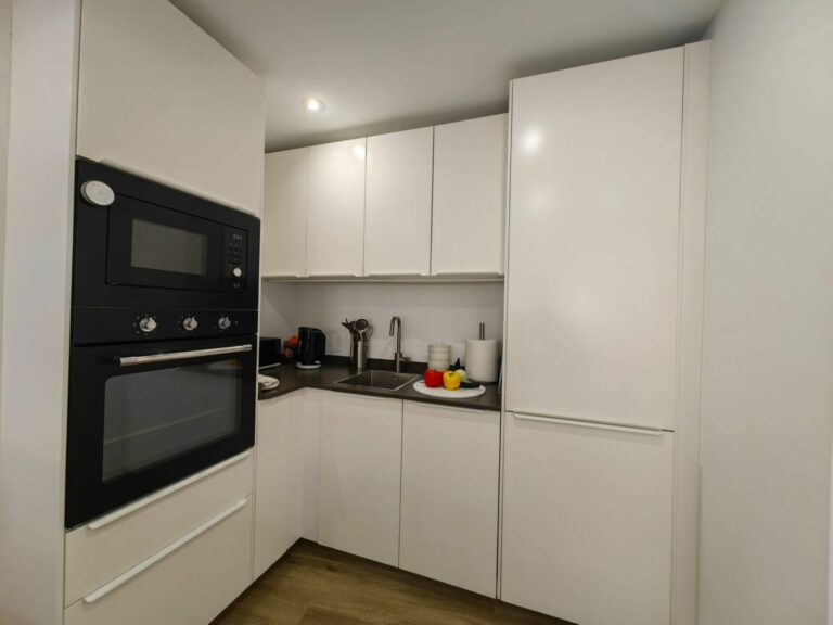 c06b2b87d7d95287140b81993f1af47d - 7