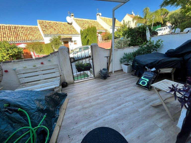 c14186540b0a8d7c2b1e76ebb8207f94 - 11