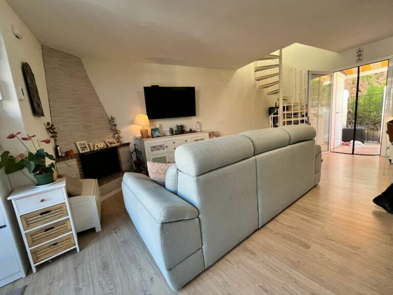 c14186540b0a8d7c2b1e76ebb8207f94 - 13