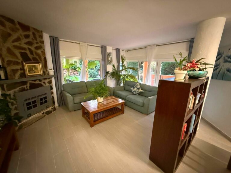 c1b67f33520cde09b0e318de28b7979c - 11