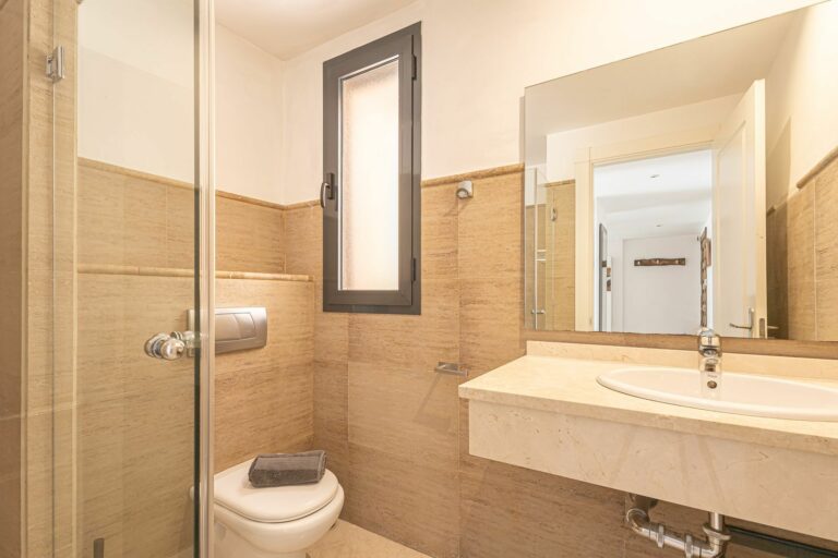 c214cb4ca3730404b8546a488b03d961 - 12