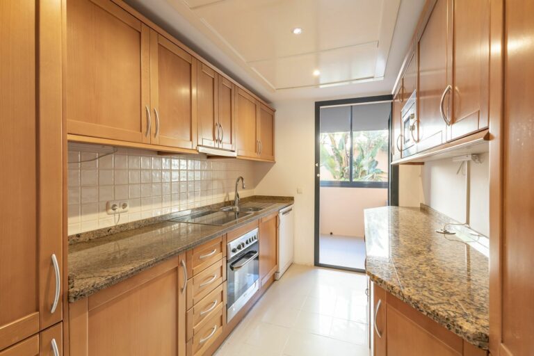 c214cb4ca3730404b8546a488b03d961 - 15