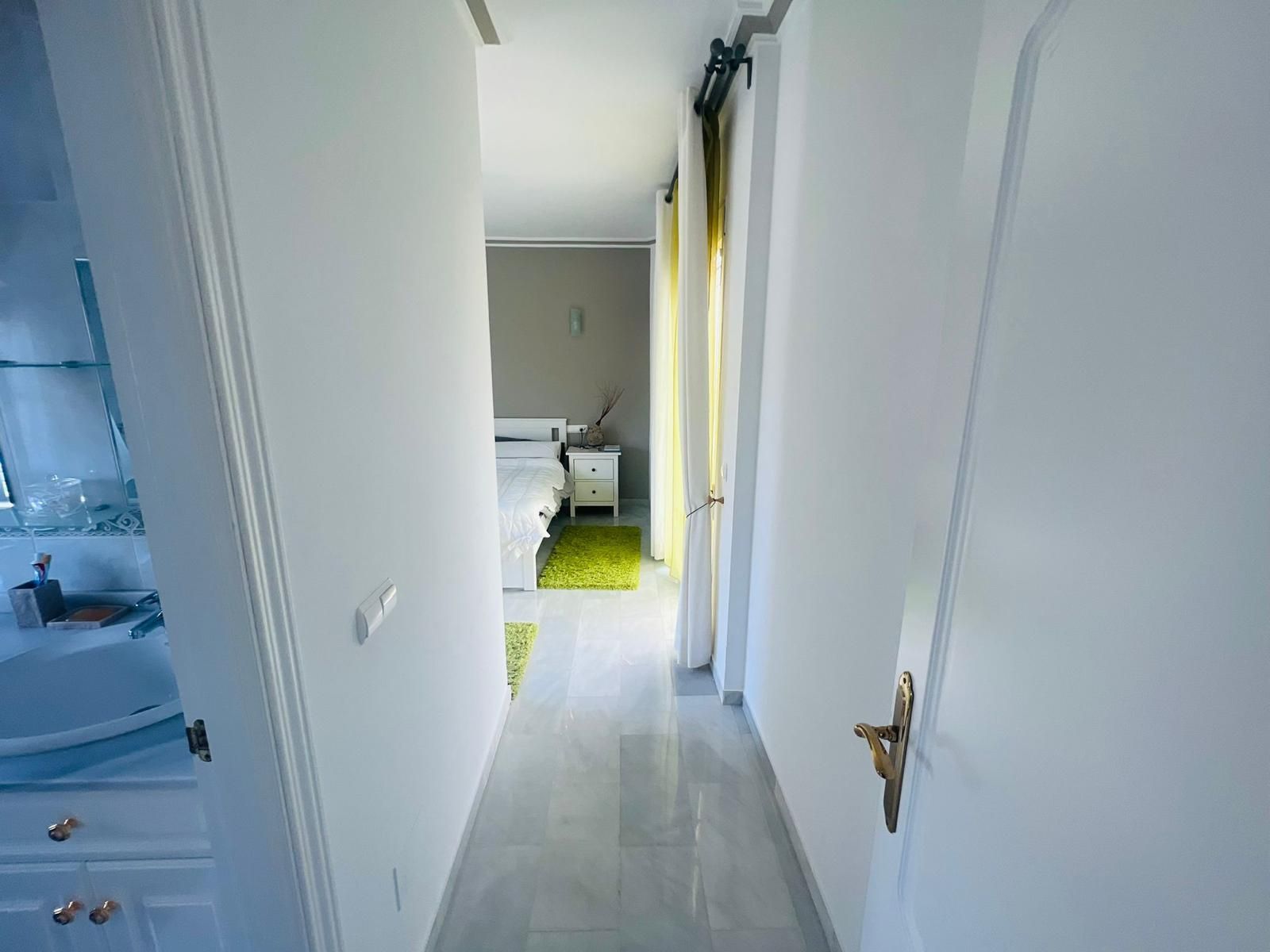 c40a32bafe661dae846a03282d708c99 - 12