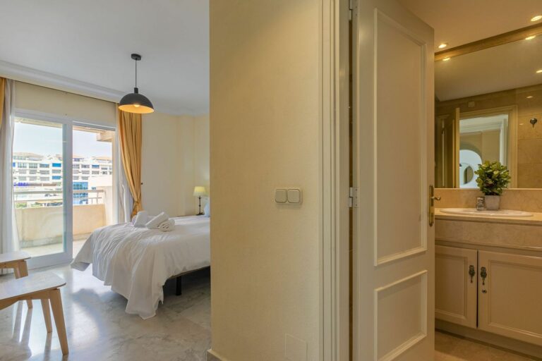 c61ec2f9a8b62cfe64b17a56d0ff6a6d - 15