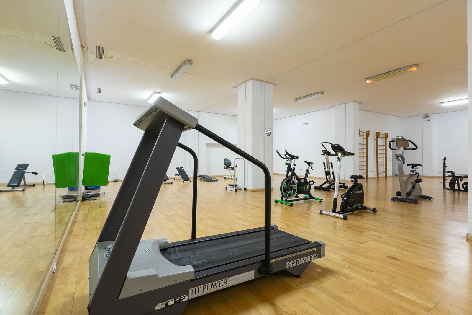 c61ec2f9a8b62cfe64b17a56d0ff6a6d - 4