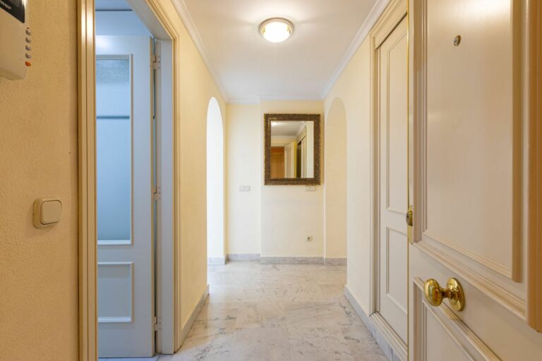 c61ec2f9a8b62cfe64b17a56d0ff6a6d - 5