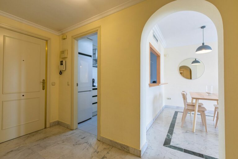 c61ec2f9a8b62cfe64b17a56d0ff6a6d - 7