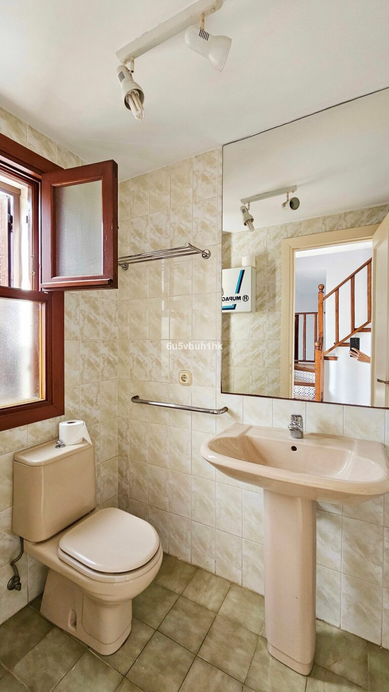 c6b6f125f246534889732be2602609ea - 11