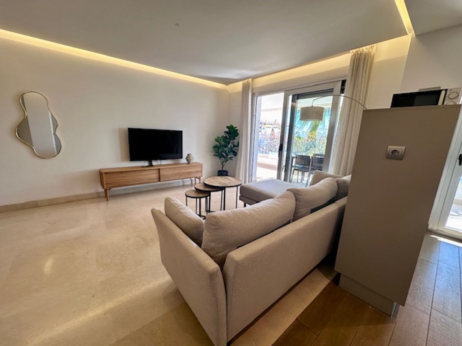 c799701ab59eca3fe091c940278c9d5d - 8