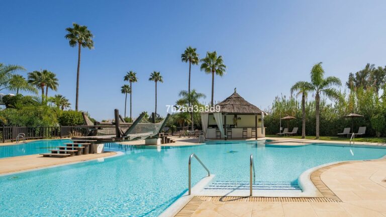 c7e706016c8bfcb86d97357a121d6ff5 - 4