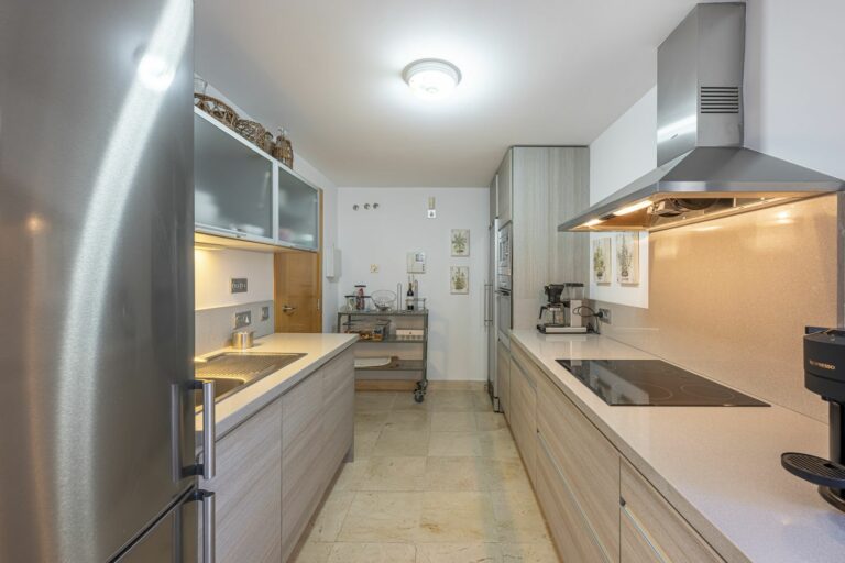 c7e8de19a5da9b0972796a9e4e8eeb0e - 14