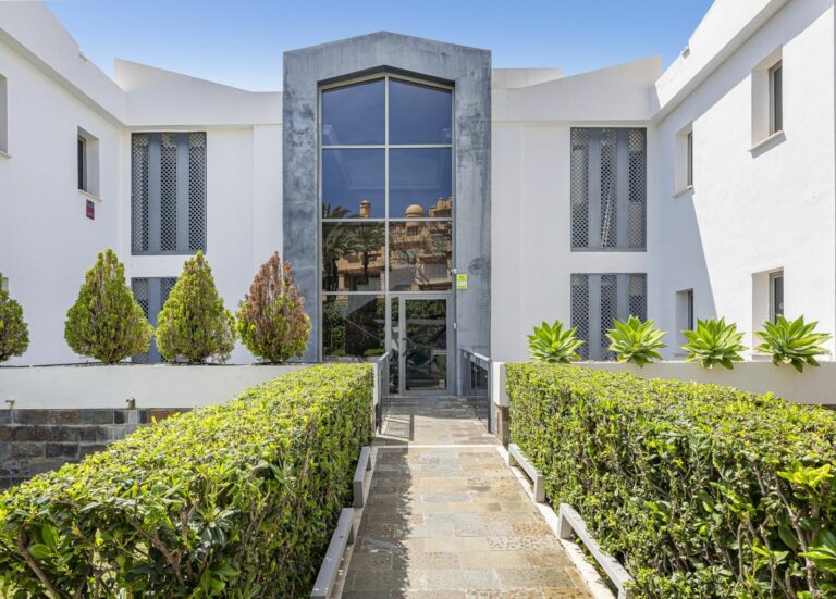 c7e8de19a5da9b0972796a9e4e8eeb0e - 5