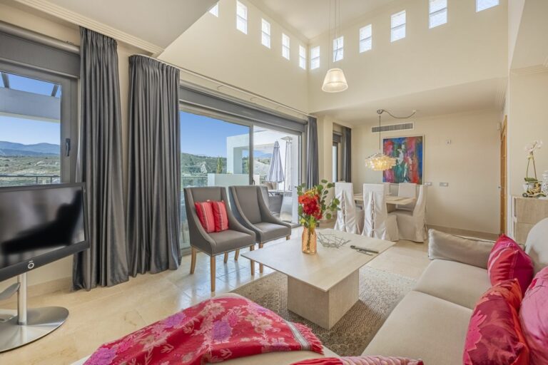 c7e8de19a5da9b0972796a9e4e8eeb0e - 8