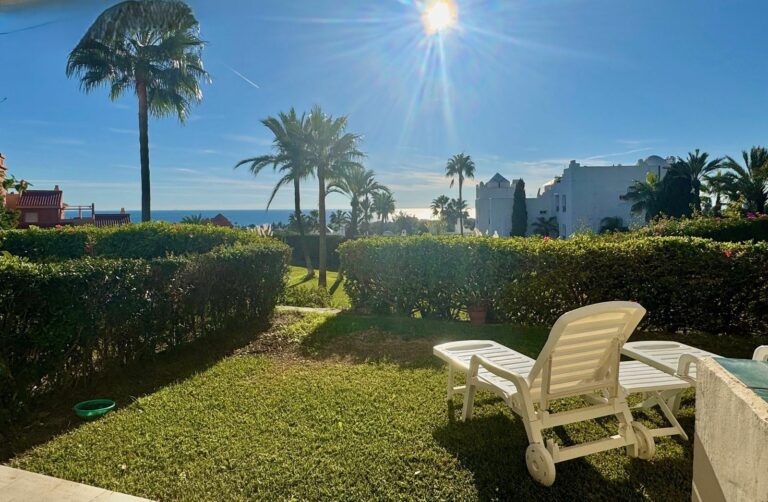 c86e996a7b9b96613de48b3287a8c733 - 1